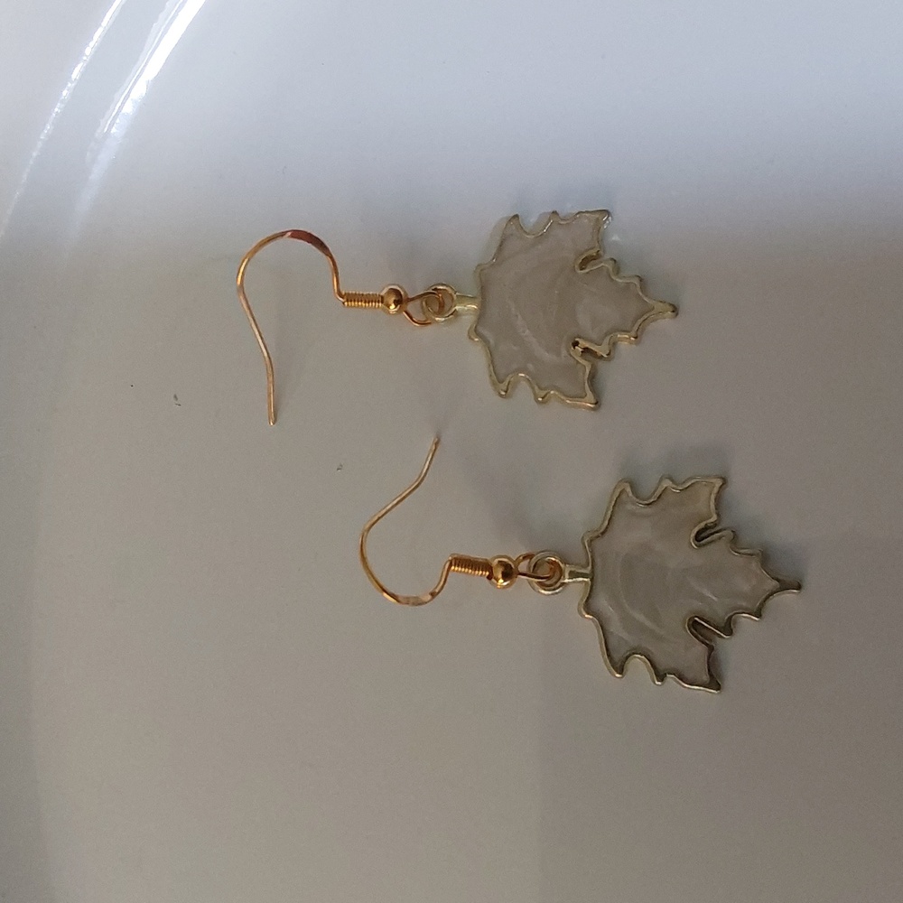 Maple leaf Earrings   Colorful Fall Autumn Ivory
